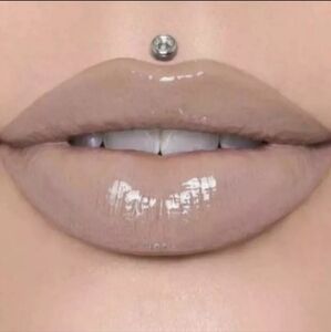 Silk Rope JEFFREE STAR - The Gloss - High Shine Lip Gloss